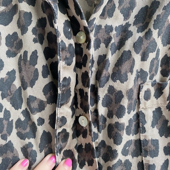 Leopard Print Button Down Tunic - Picture 9 of 12